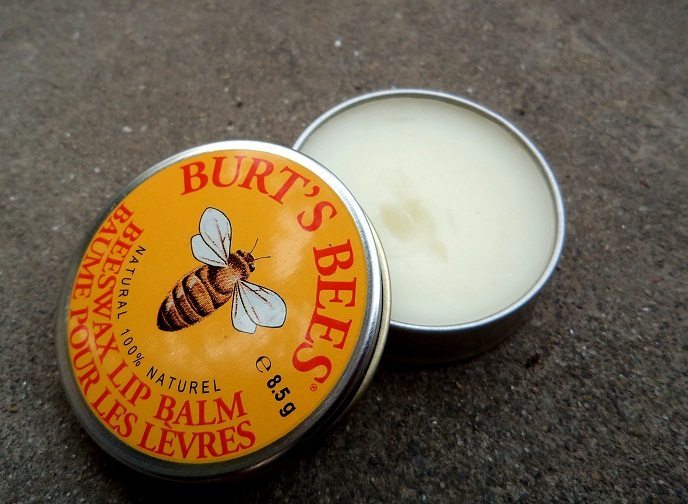 Son dưỡng môi sáp ong Burt’s Bee’s Beeswax Lip Balm 