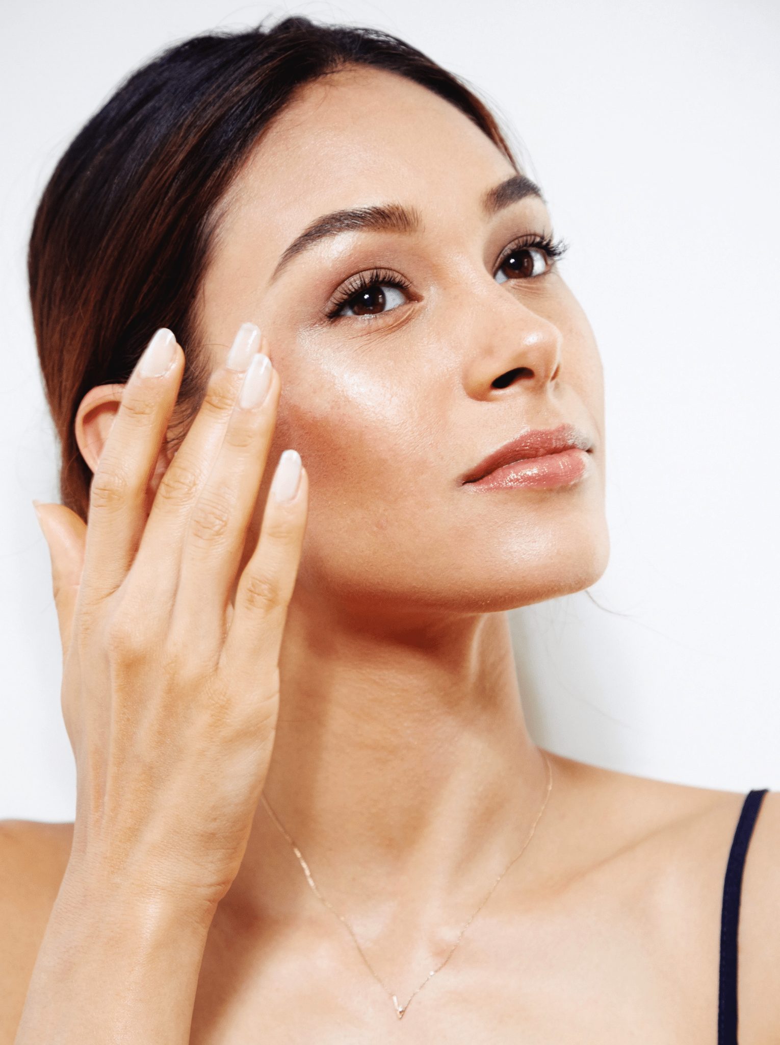 rửa mặt lại với nước rất quan trọng trong cách chăm sóc da mặt