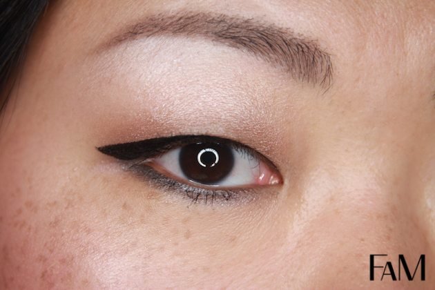 Cách kẻ eyeliner cho nàng mắt một mí thêm xinh xắn | Đẹp365