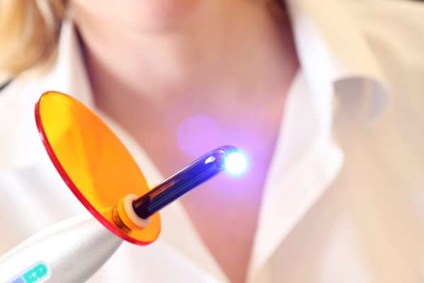Laser whitening – làm trắng răng công nghệ cao có đáng để thử?