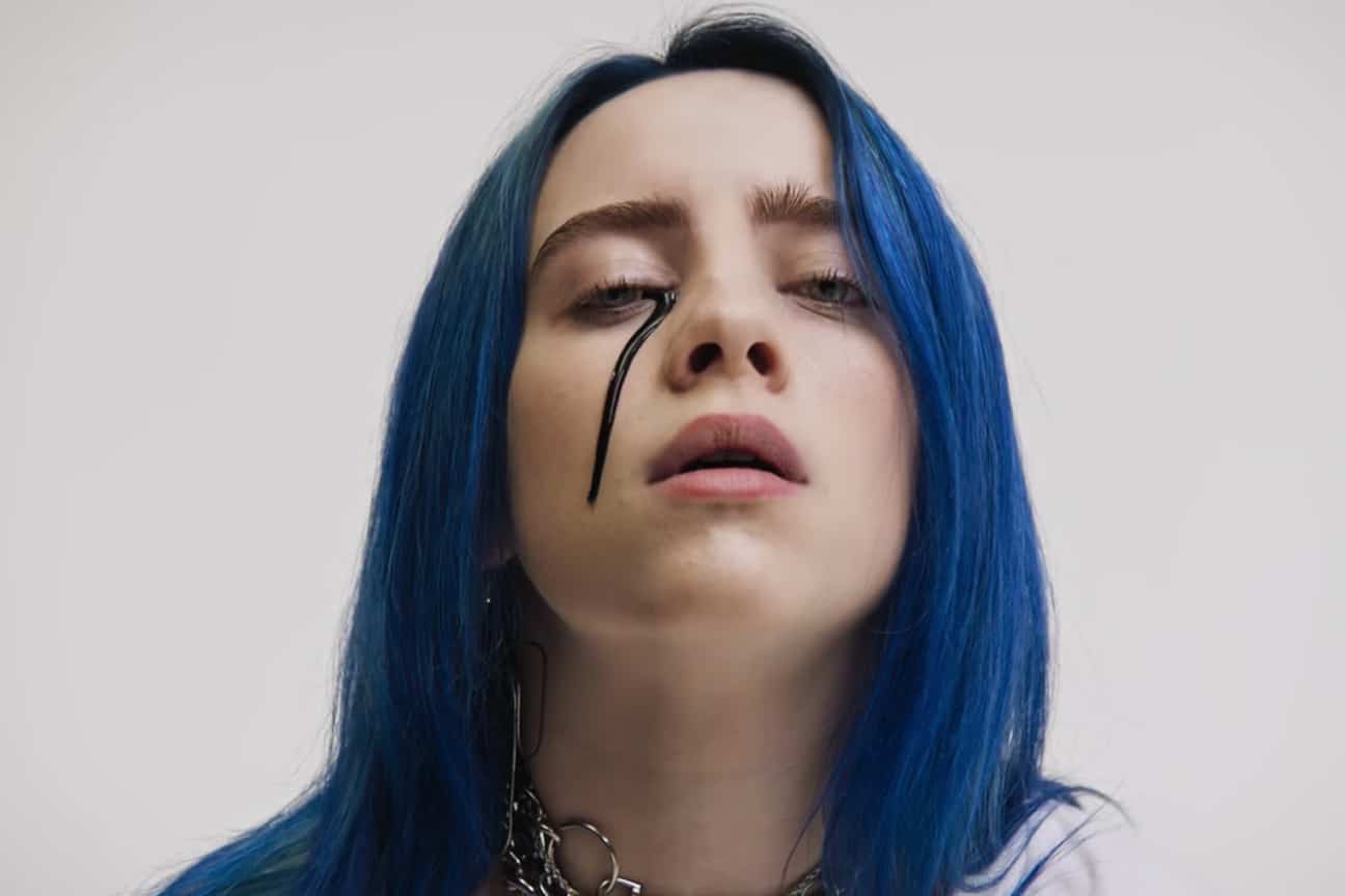 u00 Vào năm 2018, Billie đã nhuộm tóc màu xanh sáng. Màu ...