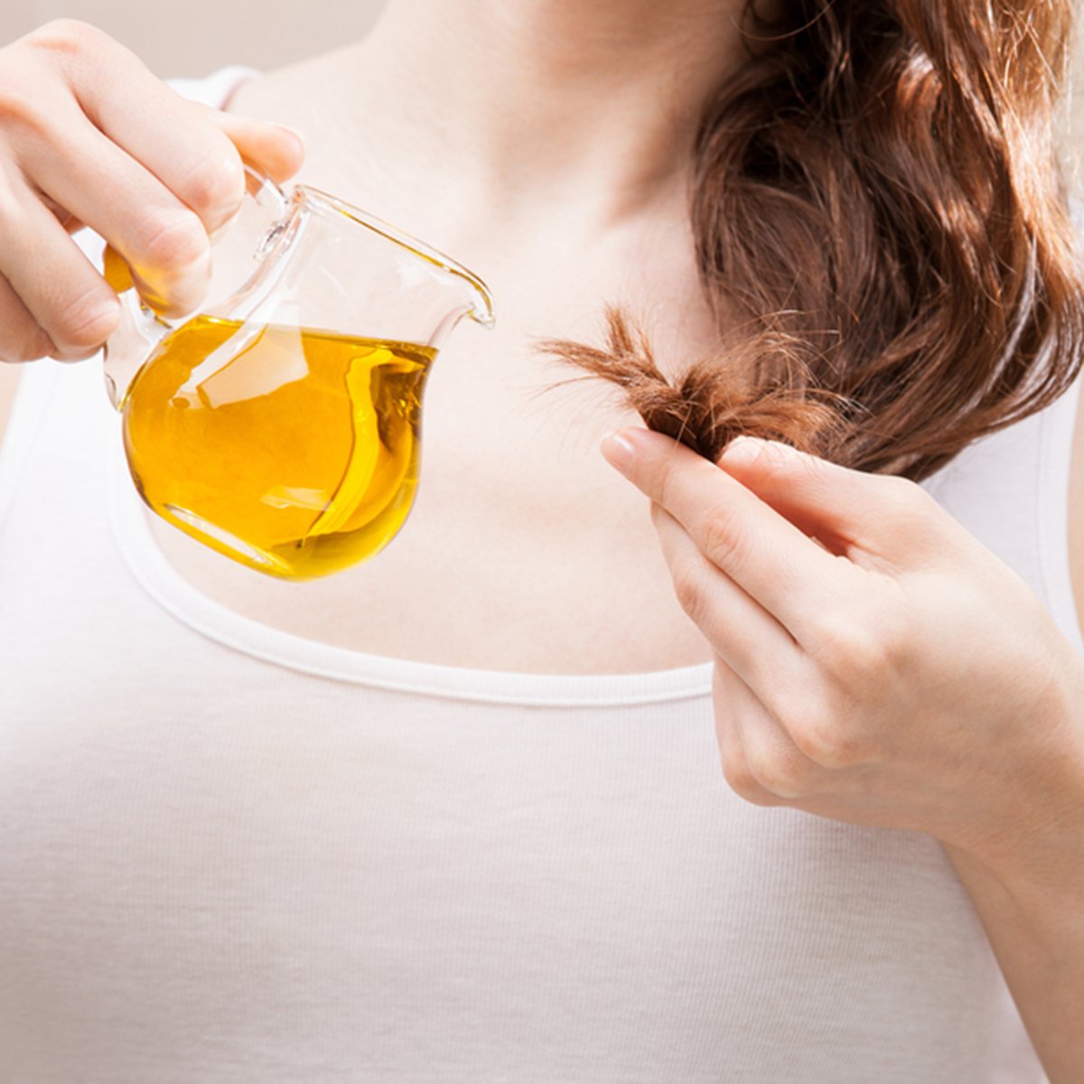 4 mẹo phục hồi tóc hư tổn bằng các nguyên liệu tự nhiên