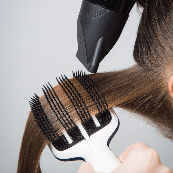 phục hồi tóc hư tổn tại nhà