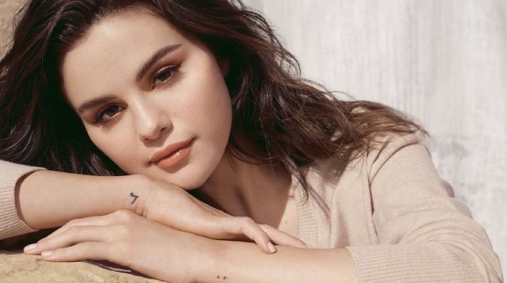 Selena Gomez và Rare Beauty