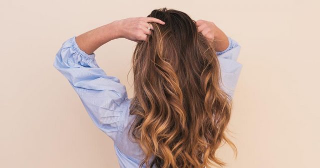 15 mẹo “chữa cháy” mái tóc bết trở nên bồng bềnh cho nàng tóc mỏng từ các nhà tạo mẫu tóc chuyên nghiệp ở Singapore