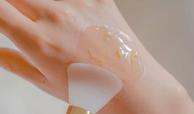 Cách trị da tay bị khô do sử dụng nước rửa tay trong mùa dịch COVID