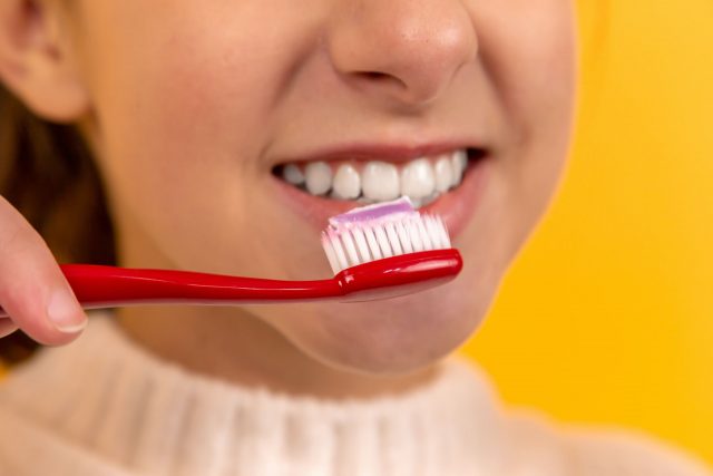 Bật mí top 5 kem đánh răng trị hôi miệng trắng răng hiệu quả nhất 2021