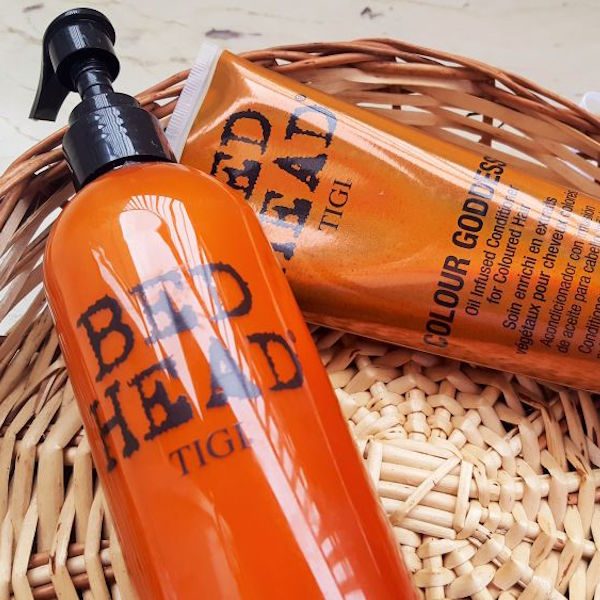 Dầu gội cho tóc nhuộm TIGI Bed Head Colour Goddness Oil-Infused Shampoo