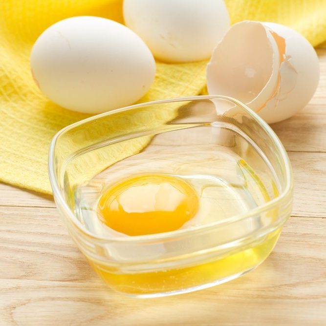 Lòng trắng trứng cũng là một loại Mặt Nạ Dành Cho Da Dầu