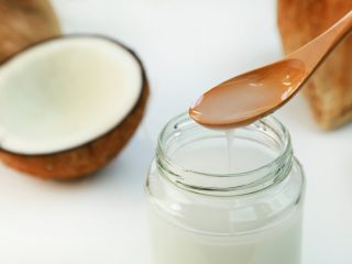 44 tác dụng của dầu dừa cho sức khỏe, sắc đẹp & giảm cân