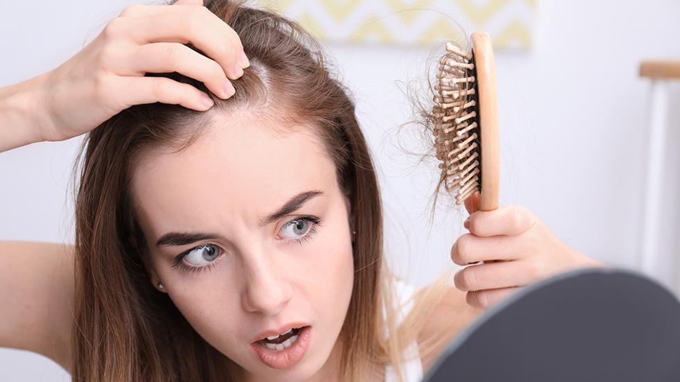 Có thể giảm rụng tóc với các yếu tố di truyền hay không