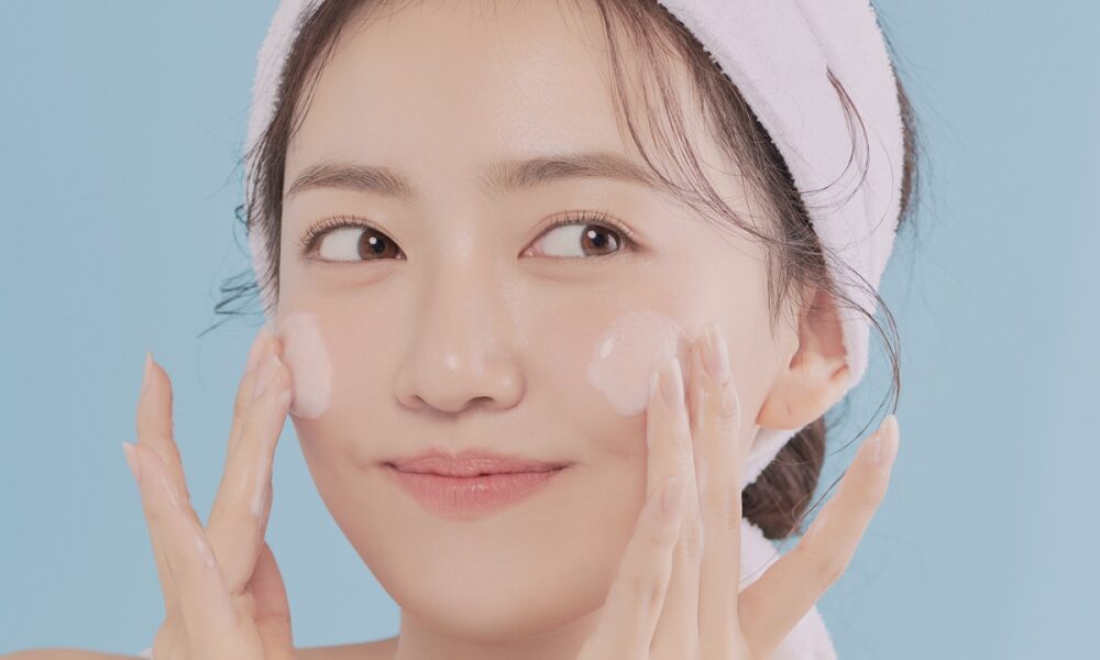 10 miếng rửa mặt giúp làm sạch da tốt nhất hiện nay
