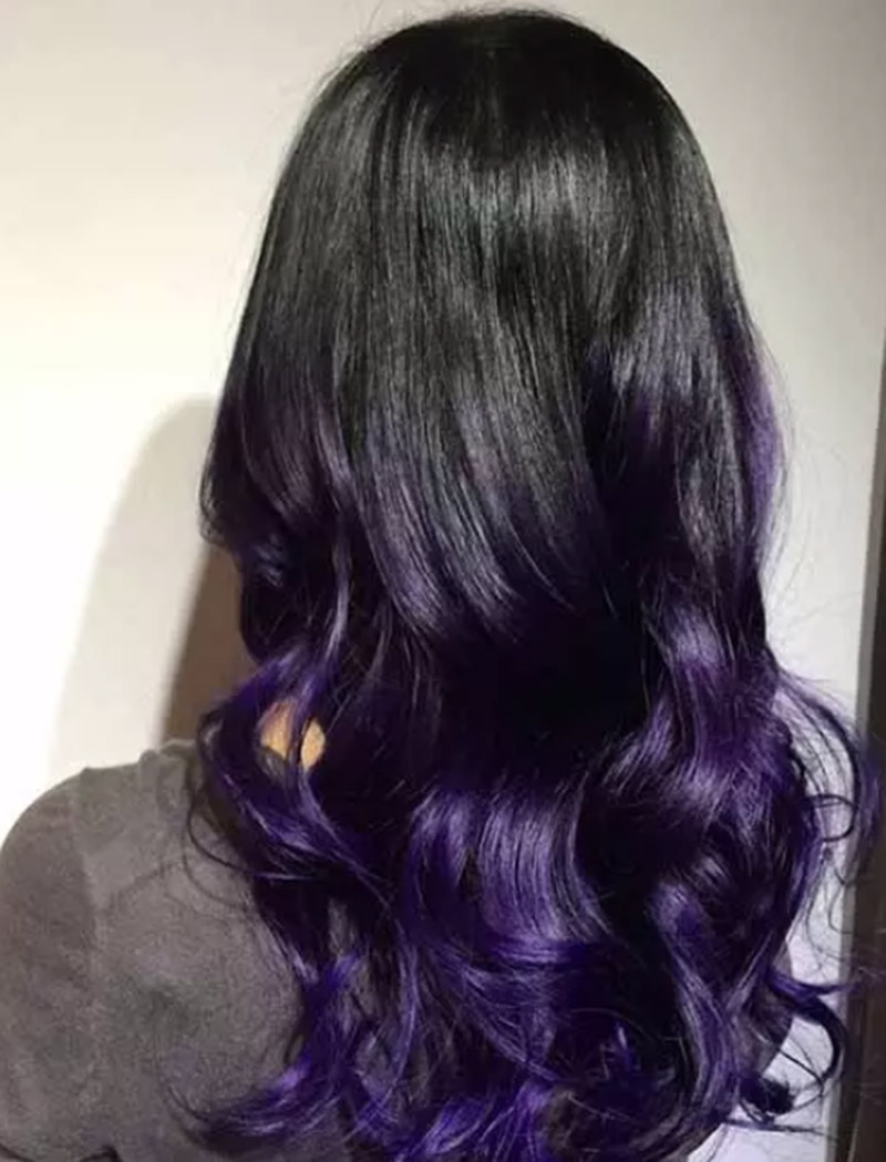 Черные волосы с отливом. Окрашивание волос с фиолетовым оттенком. Черный с фиолетовым отливом. Фиолетовое омбре на темные волосы. Окрашивание с фиолетовым оттенком темные волосы.