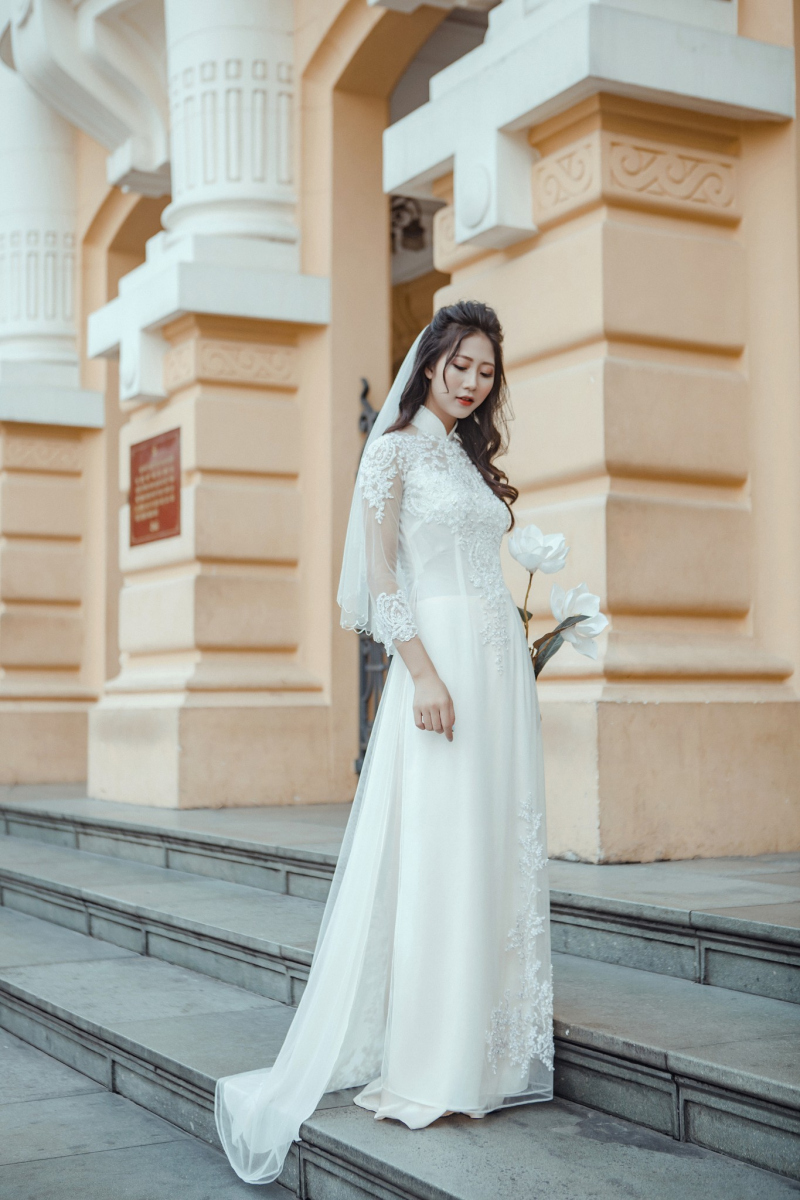 Kiểu áo dài cưới trắng đẹp đơn giản