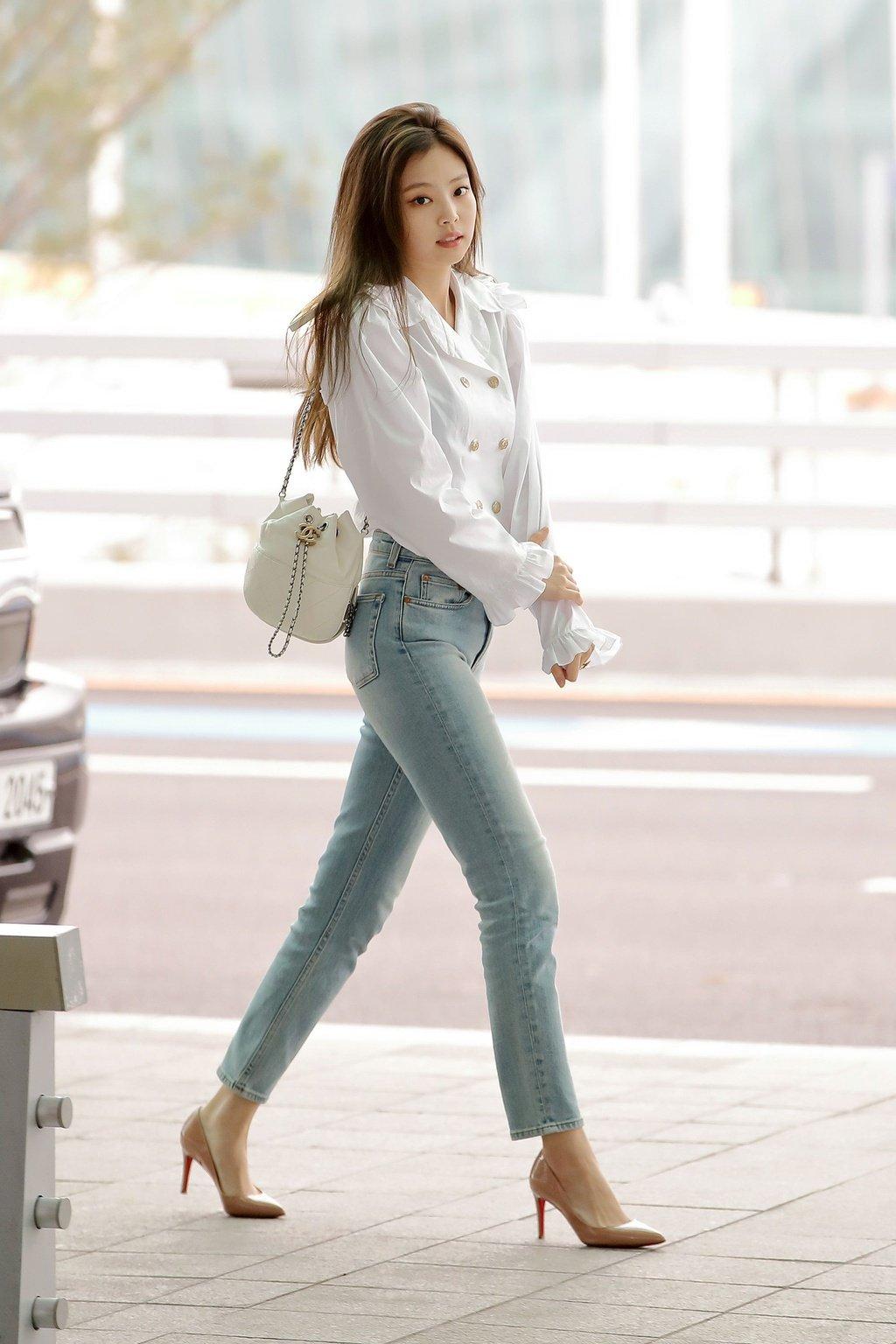 thời trang sân bay của Jennie