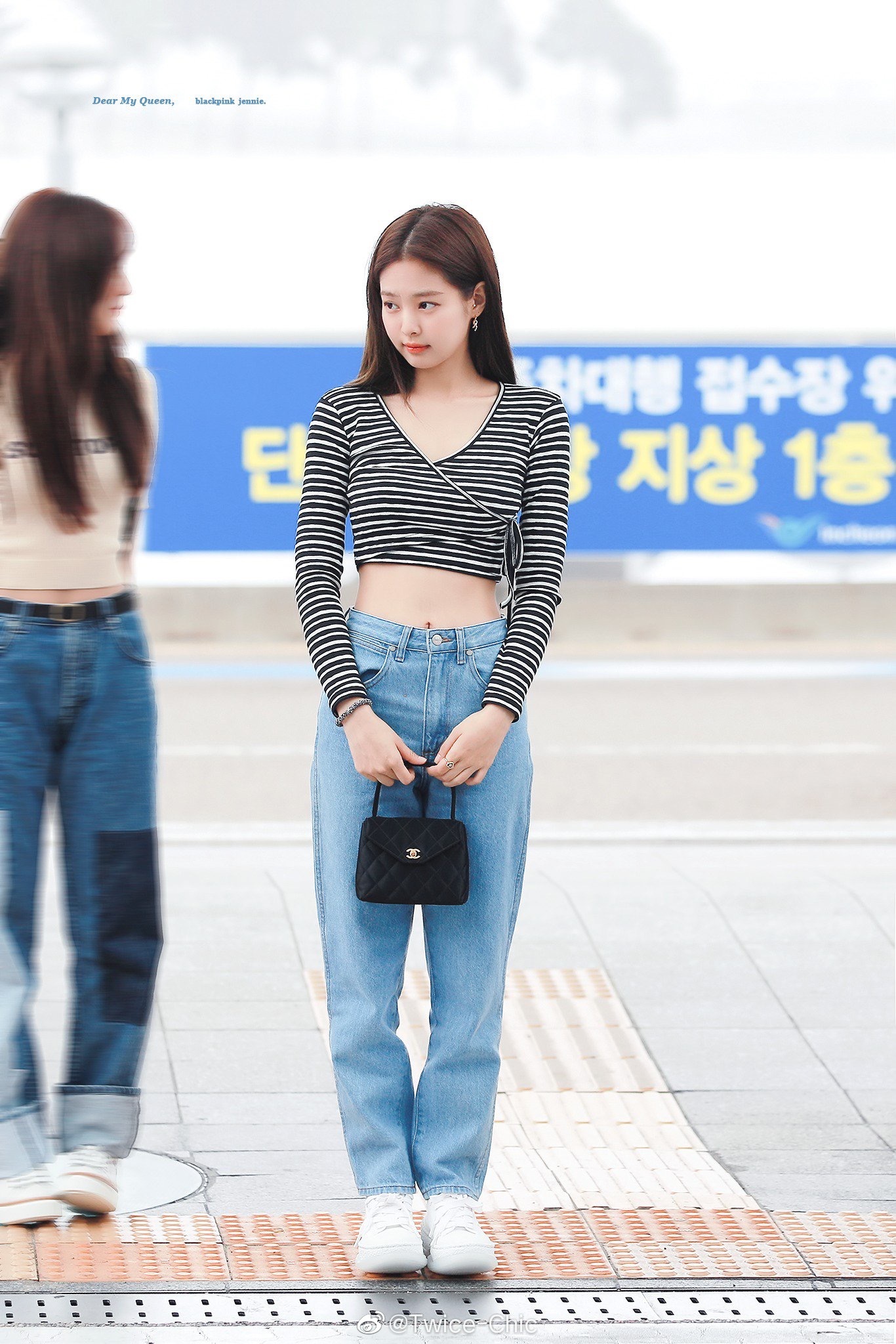 Thời trang ra sân bay của Jennie