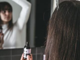 Những serum dưỡng tóc uốn được tin dùng hiện nay