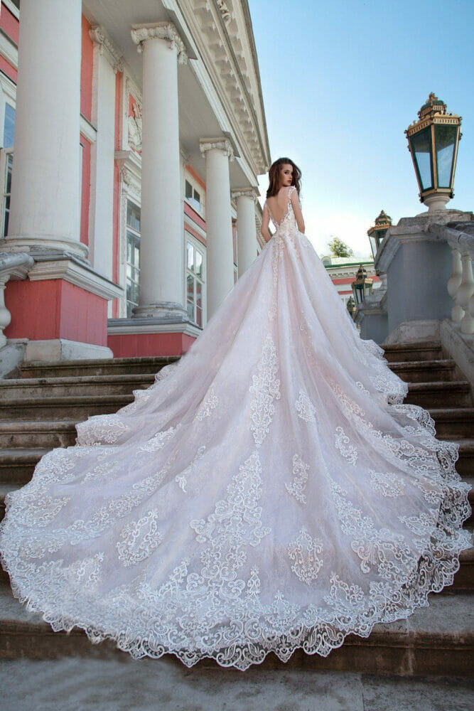 Váy cưới công chúa đuôi dài  M500 Mới 100 giá 4200000đ gọi 0935  029 366 Quận 1  Hồ Chí Minh id36d90600