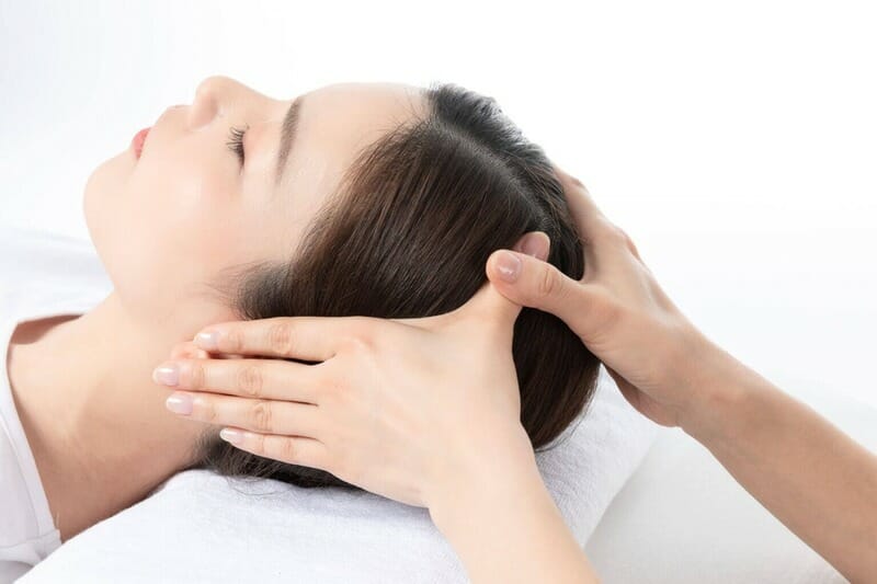 3 Cách Massage Da Đầu Kích Thích Tóc Mọc Dày Và Nhanh Dài | Đẹp365