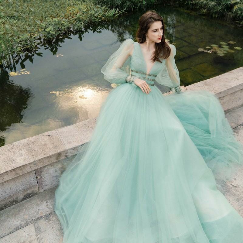 9 mẫu váy cưới đẹp màu xanh tinh khiết thanh nhã nhất cho cô dâu  Đẹp365
