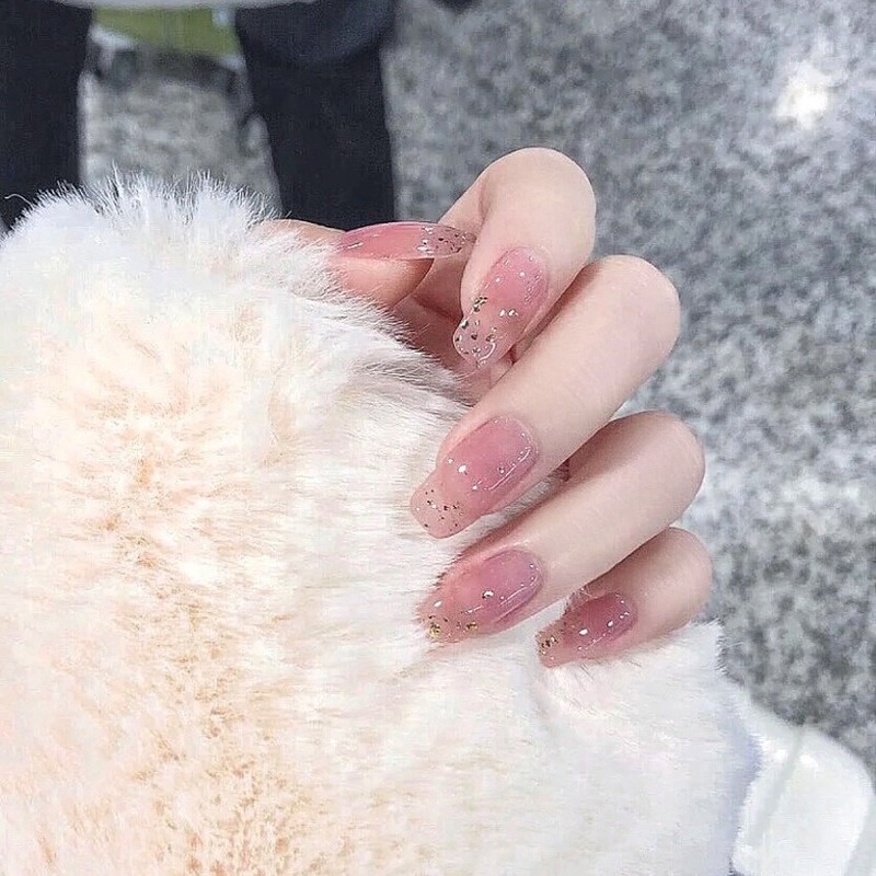 nail màu hồng lấp lánh
