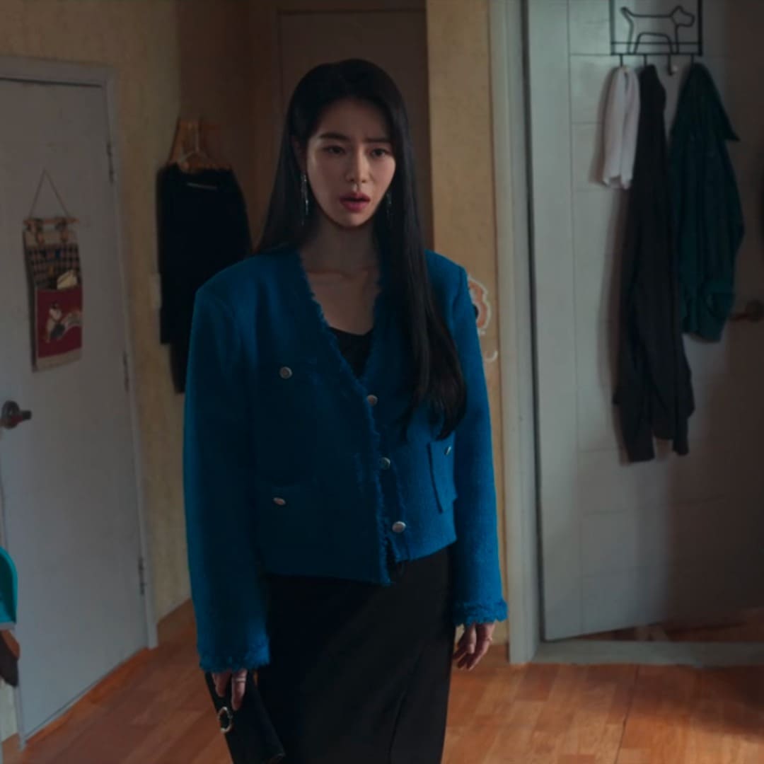 Mẫu áo dạ tweed dáng ngắn và cách phối của Lim Ji Yeon